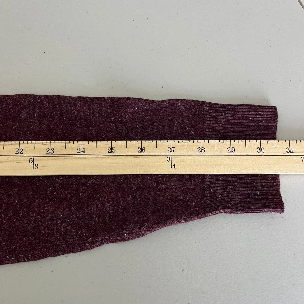 Old Navy Mens V-Neck Sweater Burgundy Heathered‎ Marl Knit Pullover Size M NEW